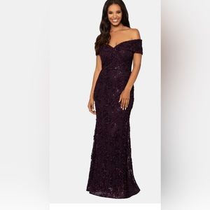 NWT Xscape Embroidered Off-the-Shoulder Short Sleeve Lace SZ 10 in Mulberry